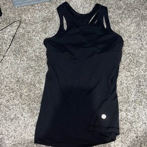 lululemon tank top with built in bra